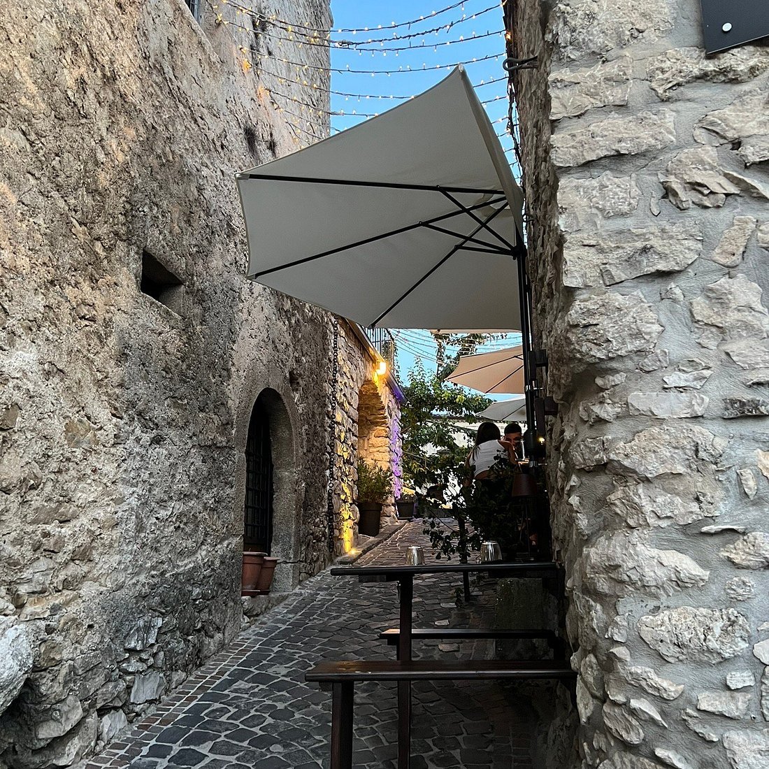 Bas & Co, Pesche, Italy