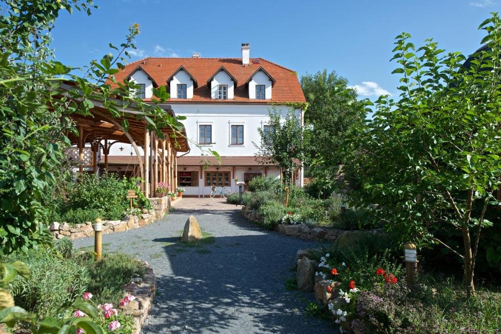 Babiččina zahrada restaurant in Průhonice, Czech Republic