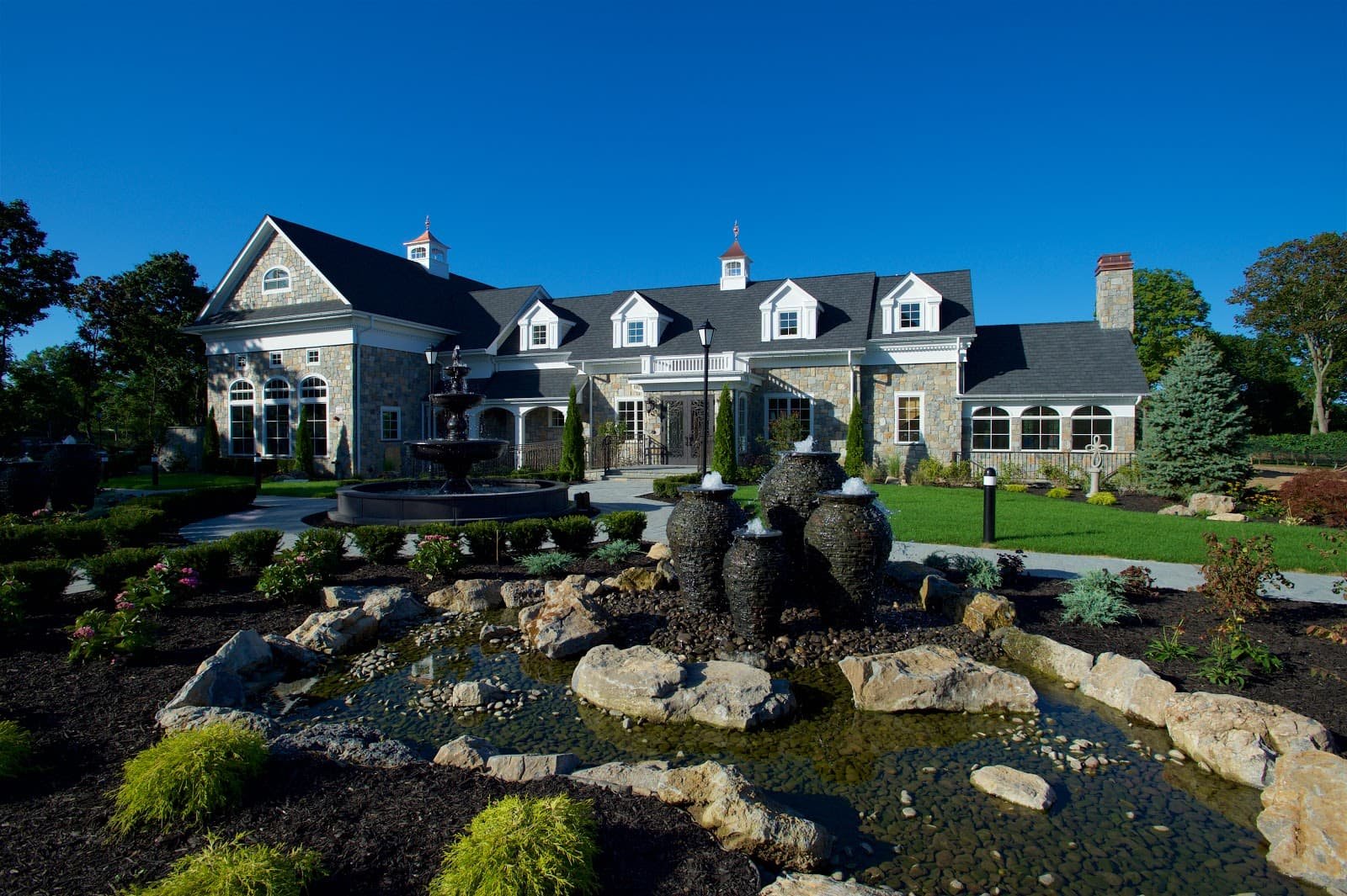 Del Vino Vineyards, Restaurant in Northport