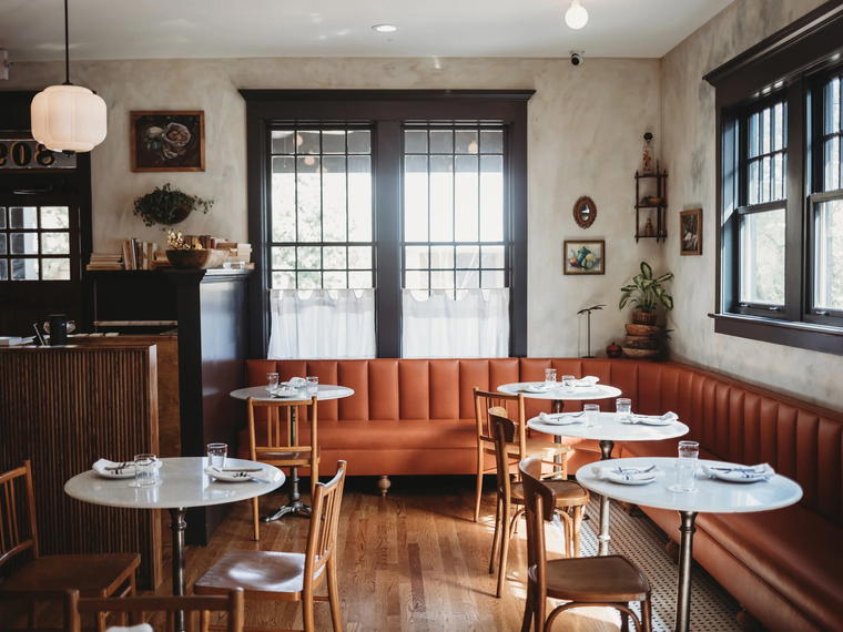 Elvie's, Jackson, United States
