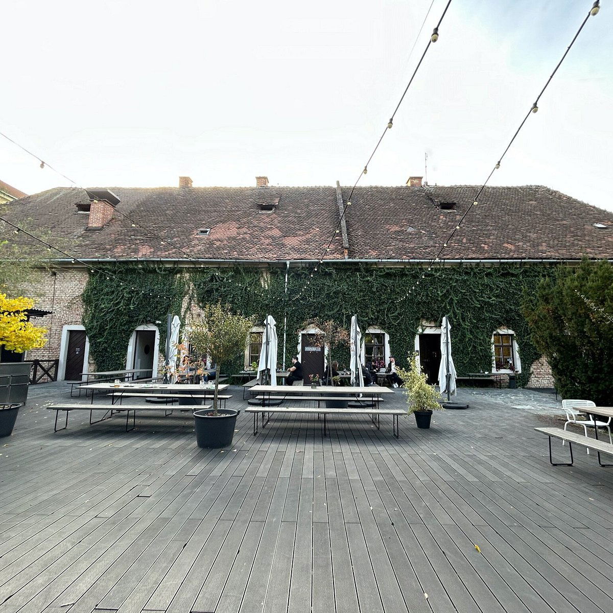 Long Story Short Eatery & Bakery restaurant in Olomouc, Czech Republic