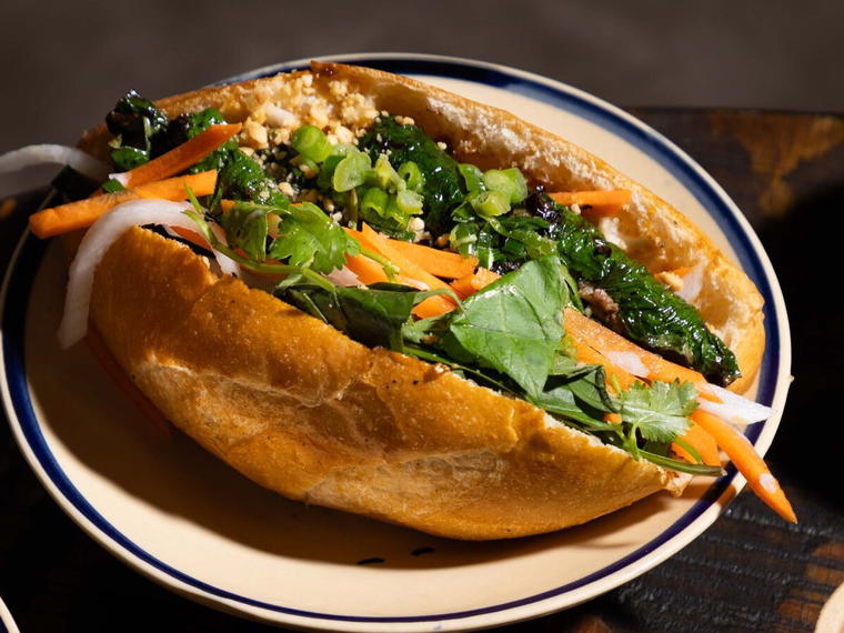 Bánh Anh Em, New York City, United States