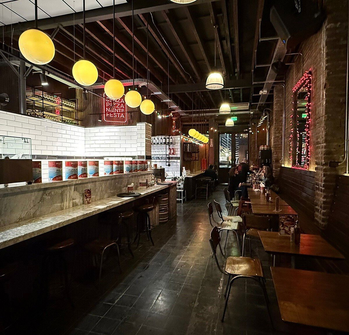 Domani Pizzería Napolitana, Restaurant in Santiago