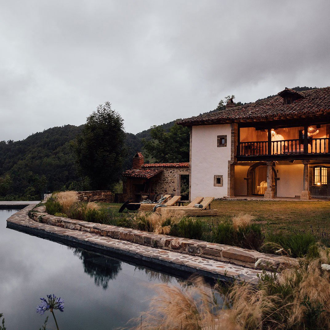 Monte, Restaurant in San Feliz