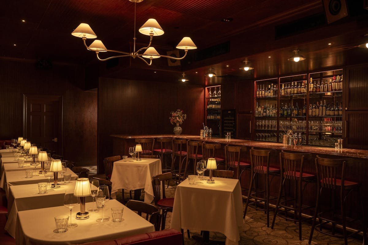 Chateau Royale, Restaurant in New York City