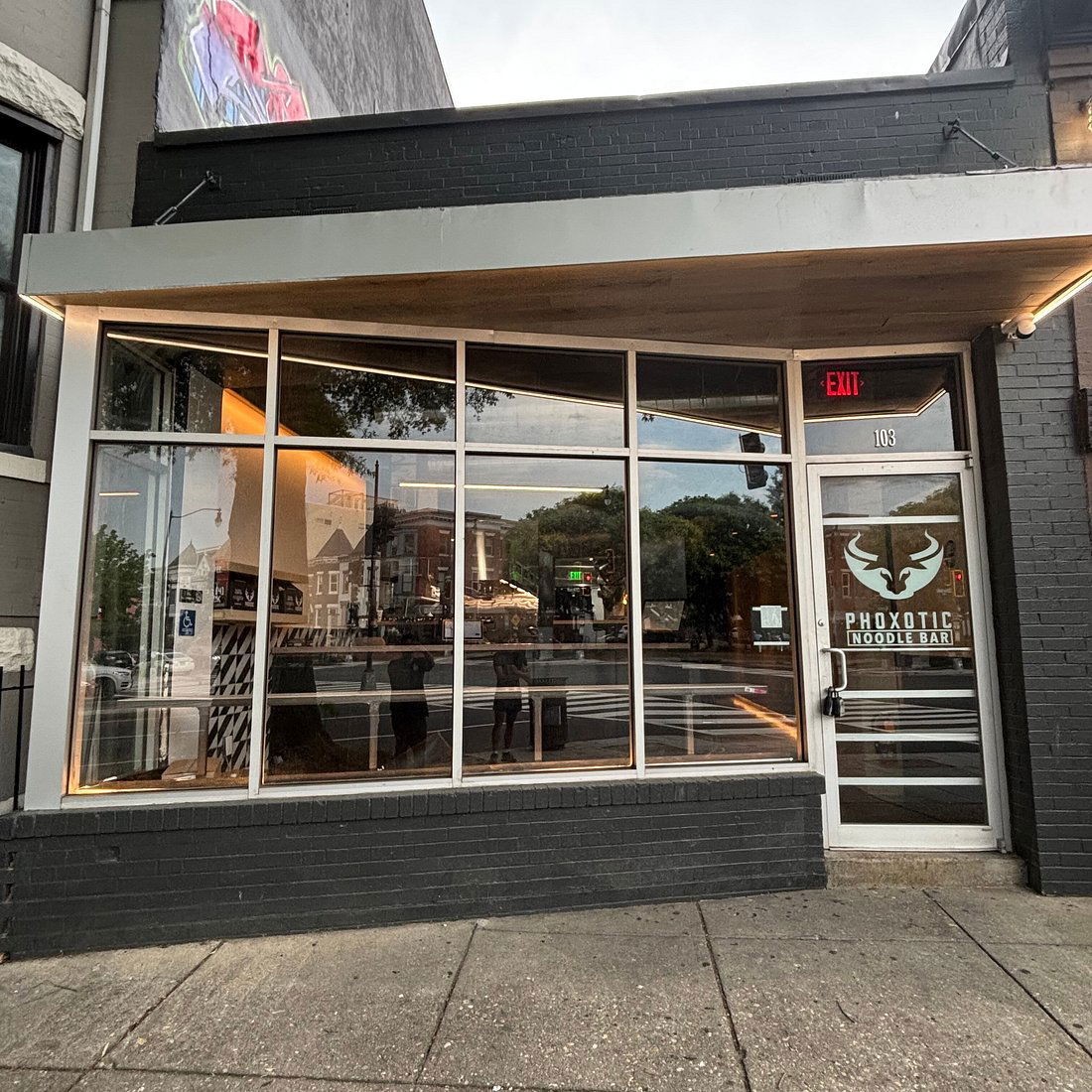 PhoXotic restaurant in Washington