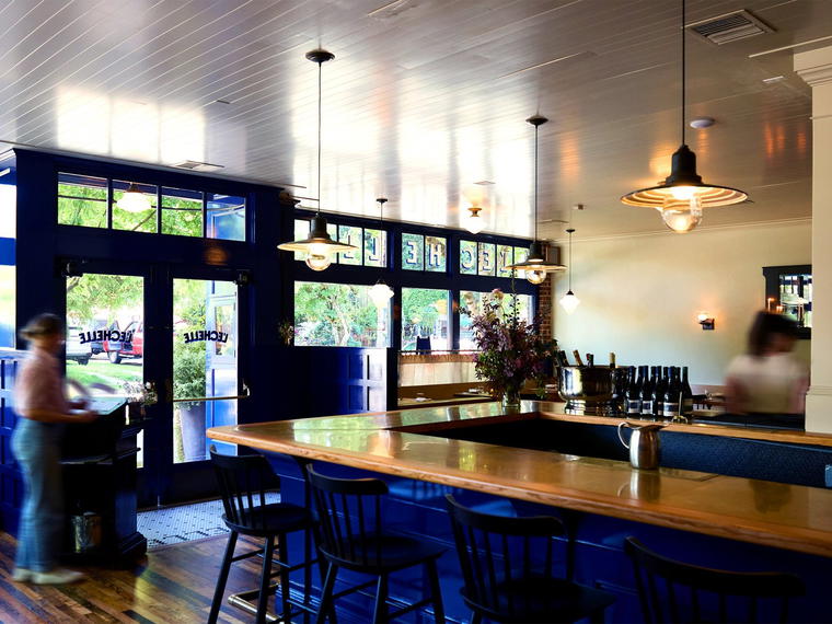 L’Échelle, Portland, United States