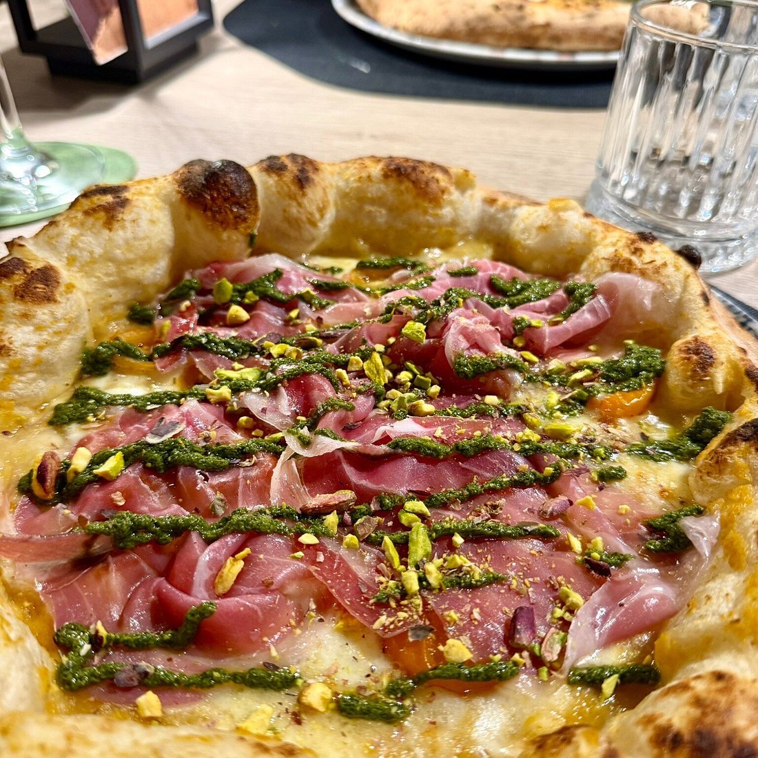 AMMODO - La pizza di Daniele Vaccarella restaurant in Palermo, Italy