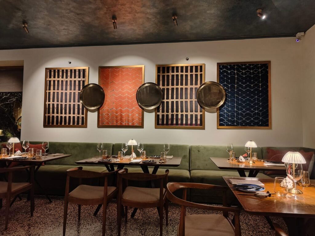 Inja, Restaurant in New Delhi