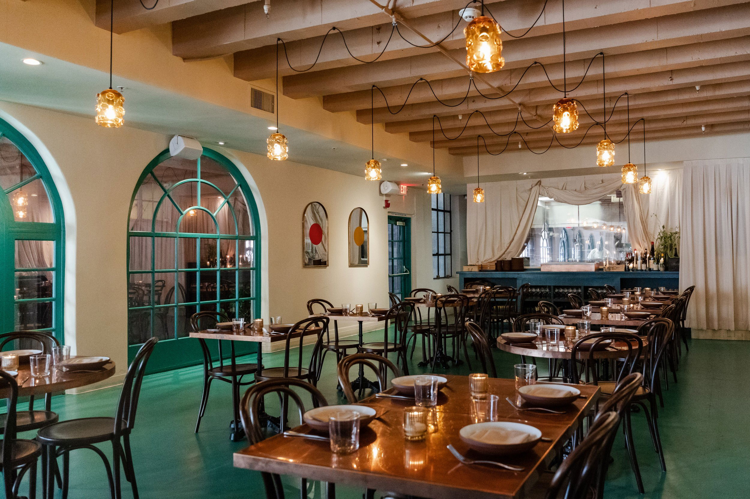 Bar Chelou restaurant in Los Angeles