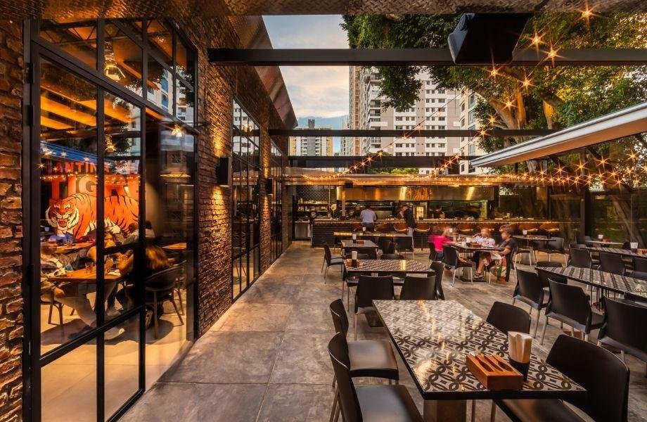 Cantina del Tigre, Restaurant in Panama City