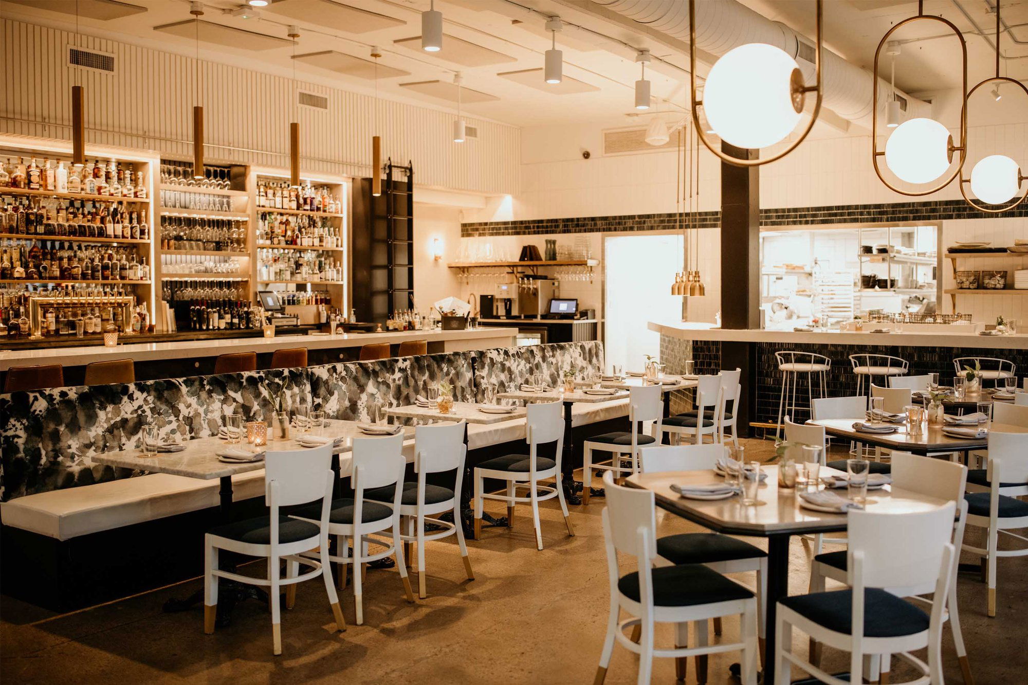 Easy Bistro restaurant in Chattanooga, United States