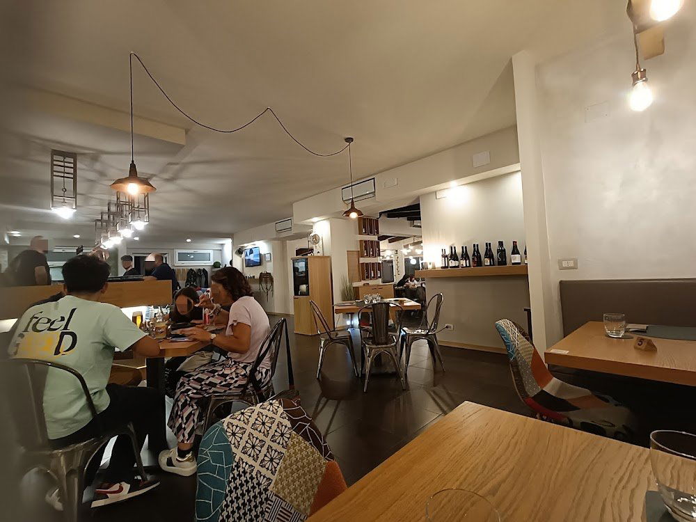 Vadolì, Restaurant in Acri