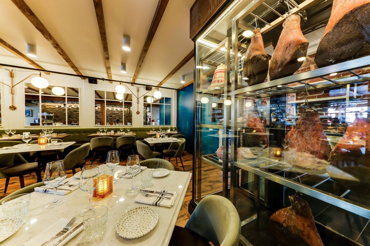 agnel d'or, Restaurant in Osaka