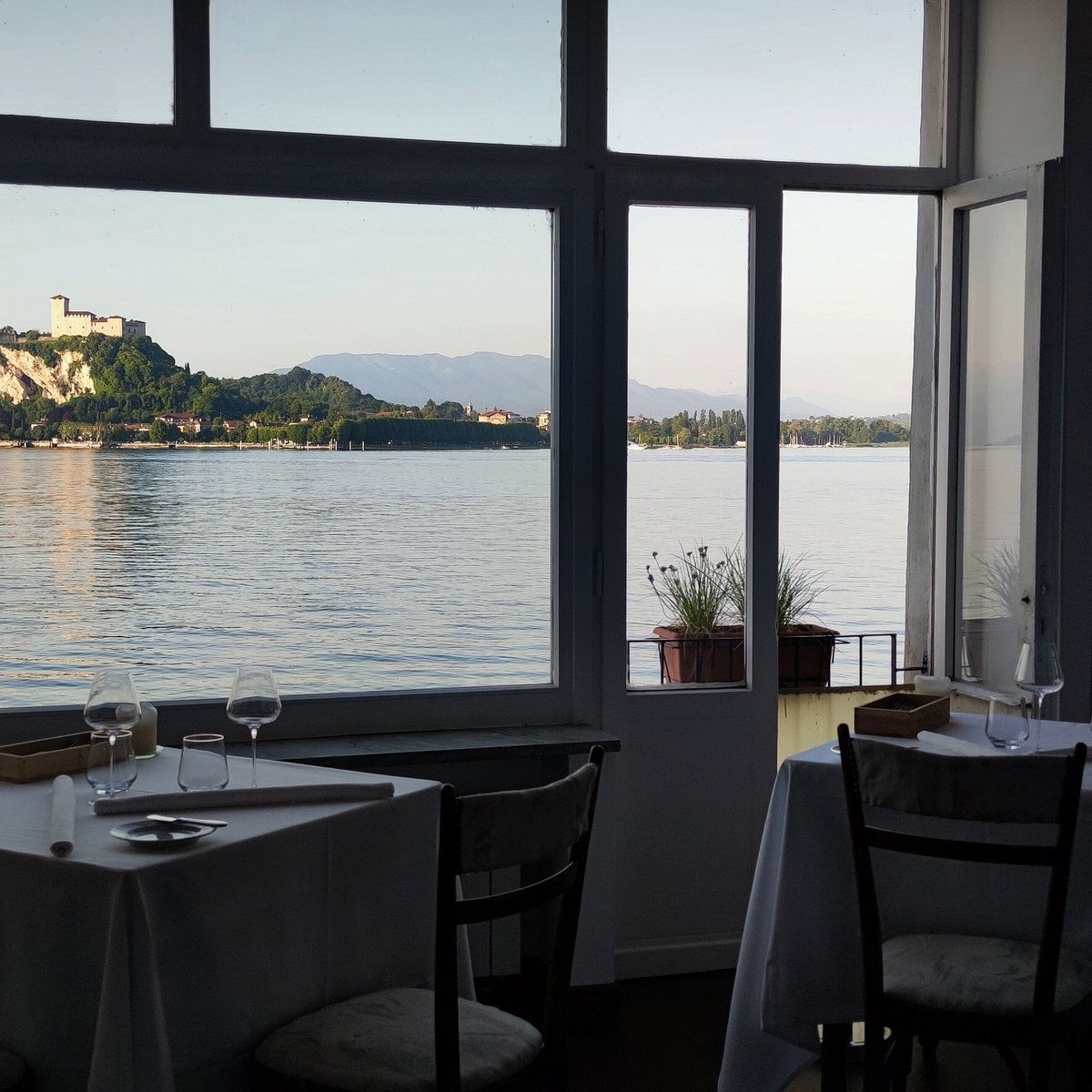 Blu restaurant in Arona