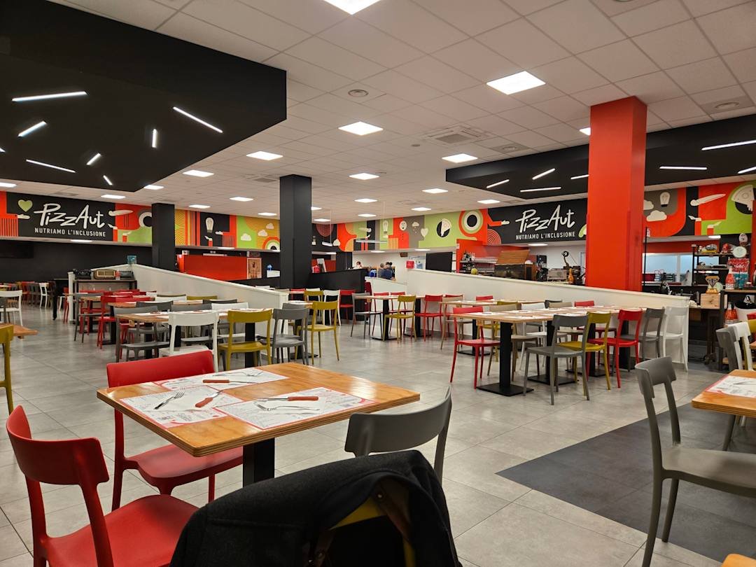 PizzAut Monza, Restaurant in Monza