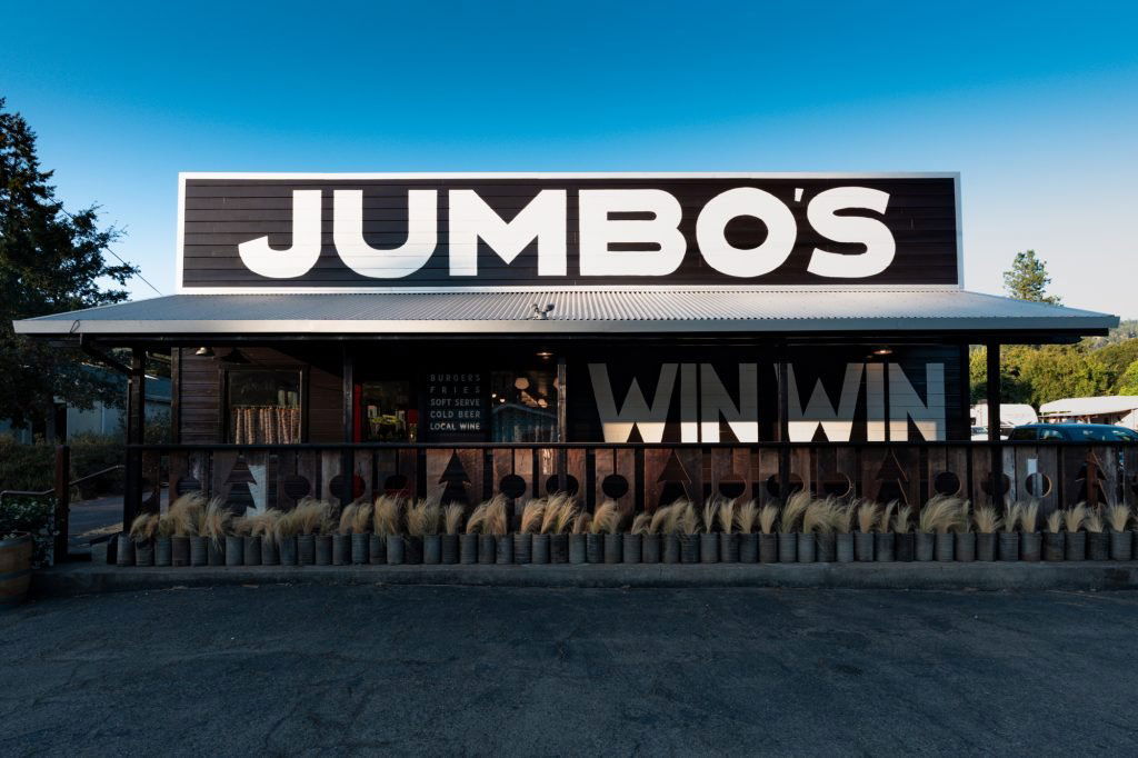 Jumbos Win Win, Restaurant in Philo