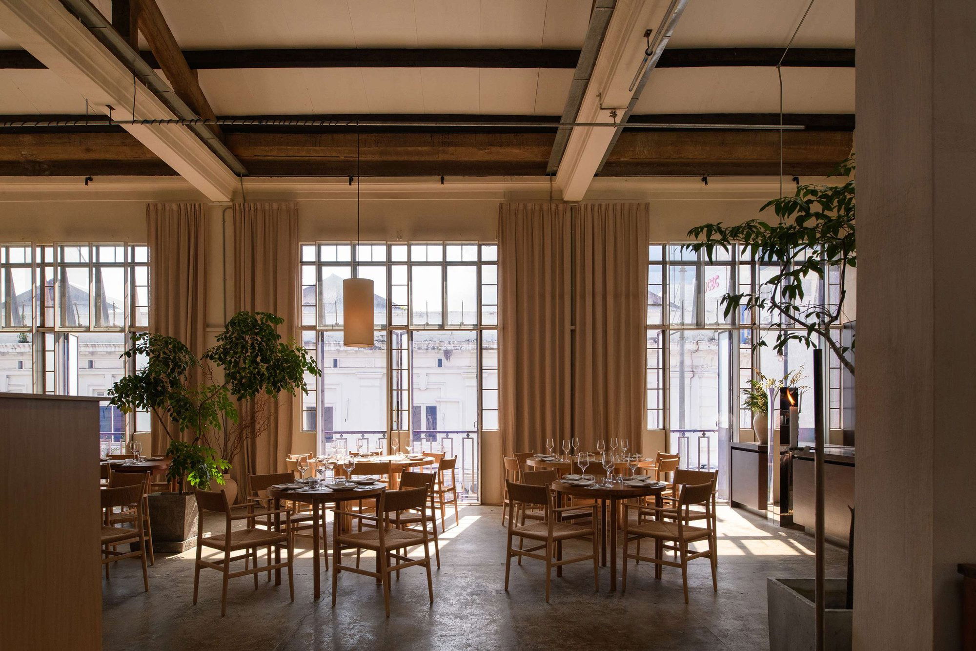 Peninsula House, Restaurant in George Town