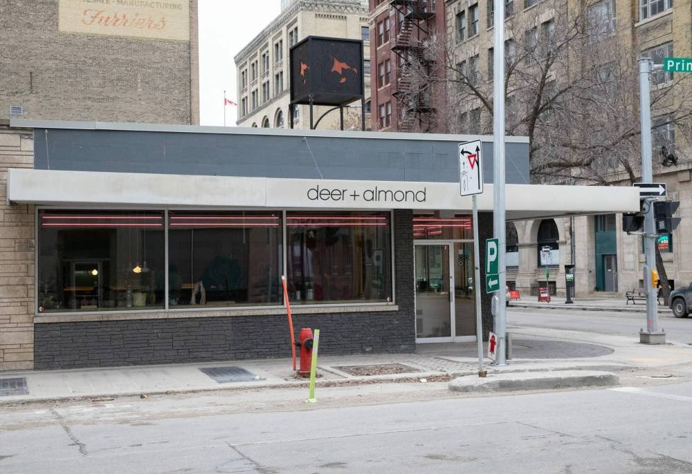 DEER + ALMOND, Restaurant in Winnipeg
