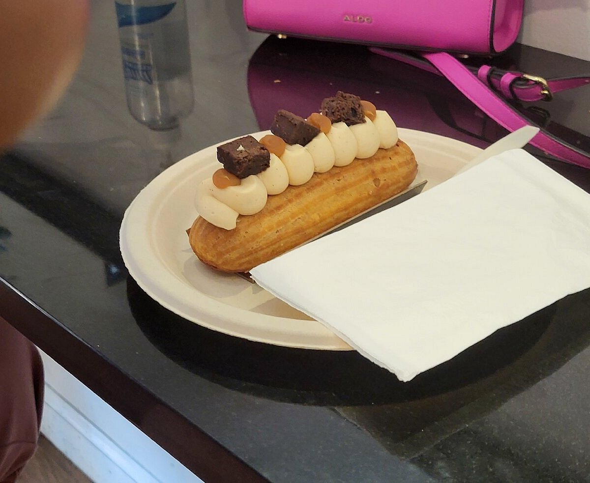Petit Chou, Restaurant in New York City