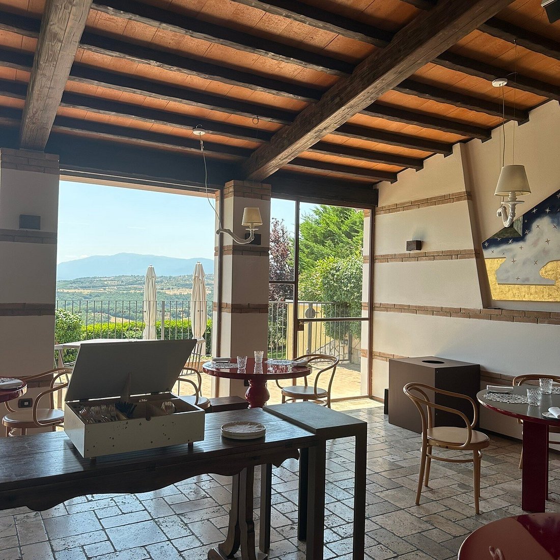 La Bandiera restaurant in Civitella Casanova