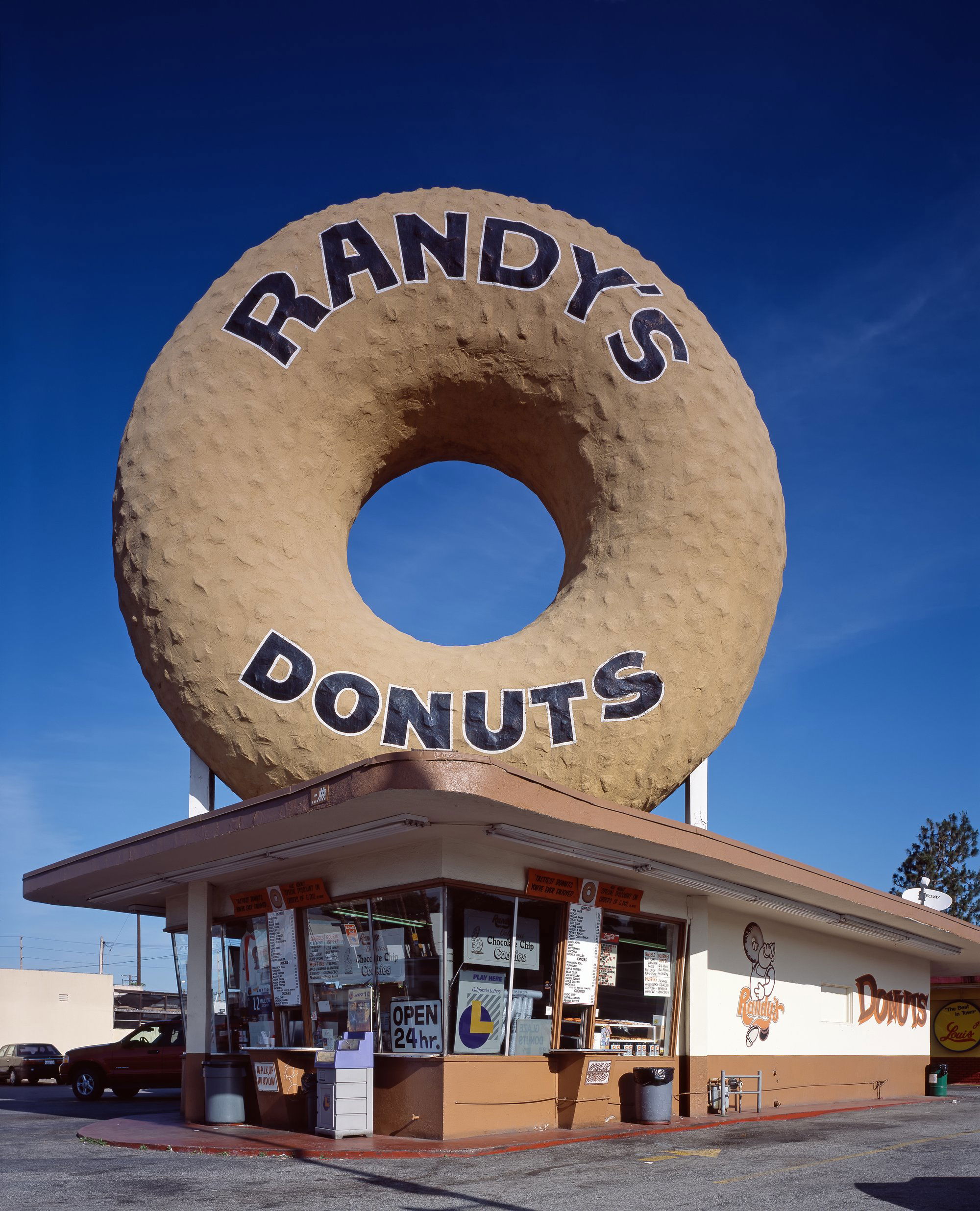 Randys Donuts, Restaurant in Los Angeles