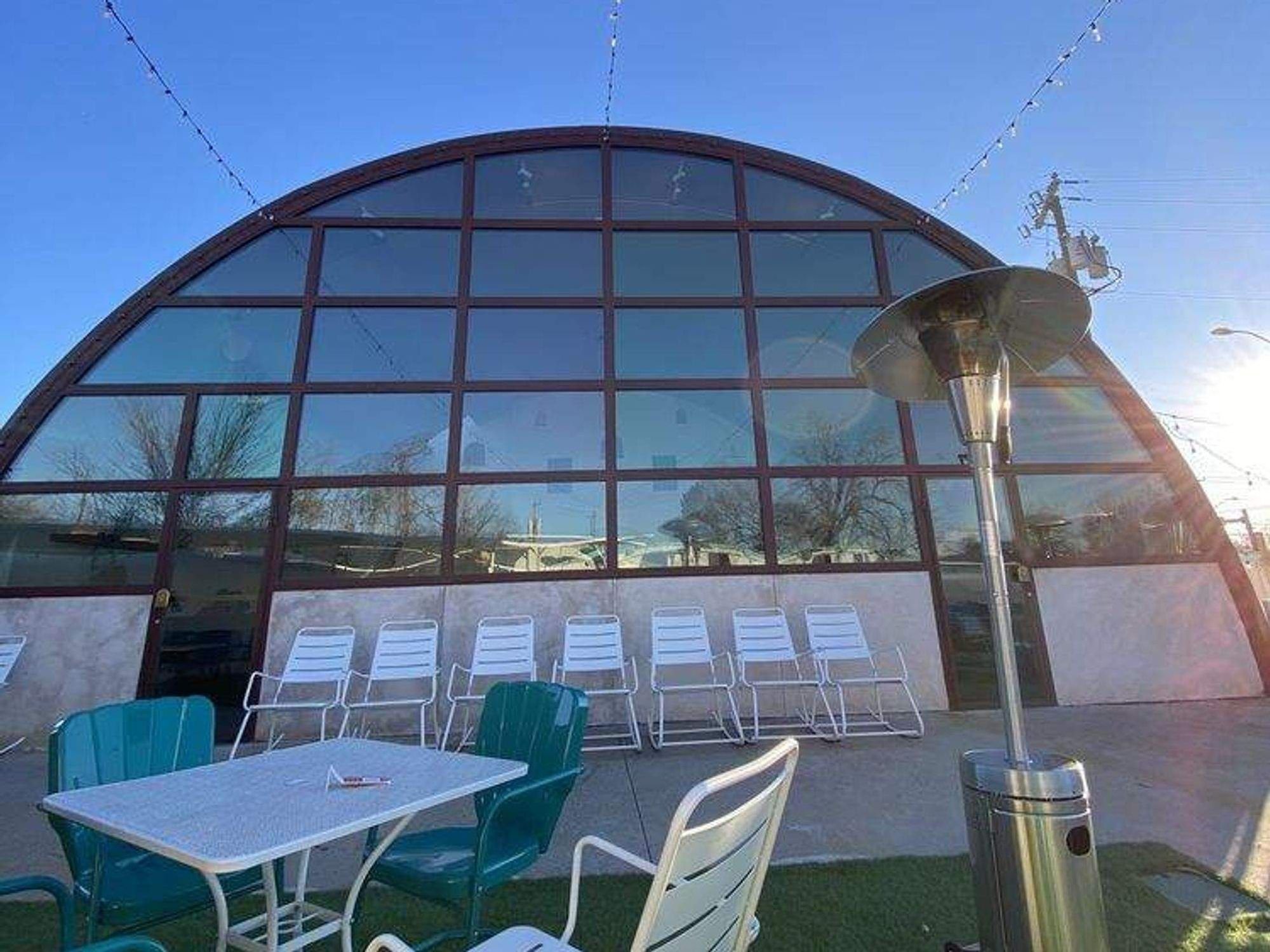 Far-Out, Restaurant in Dallas