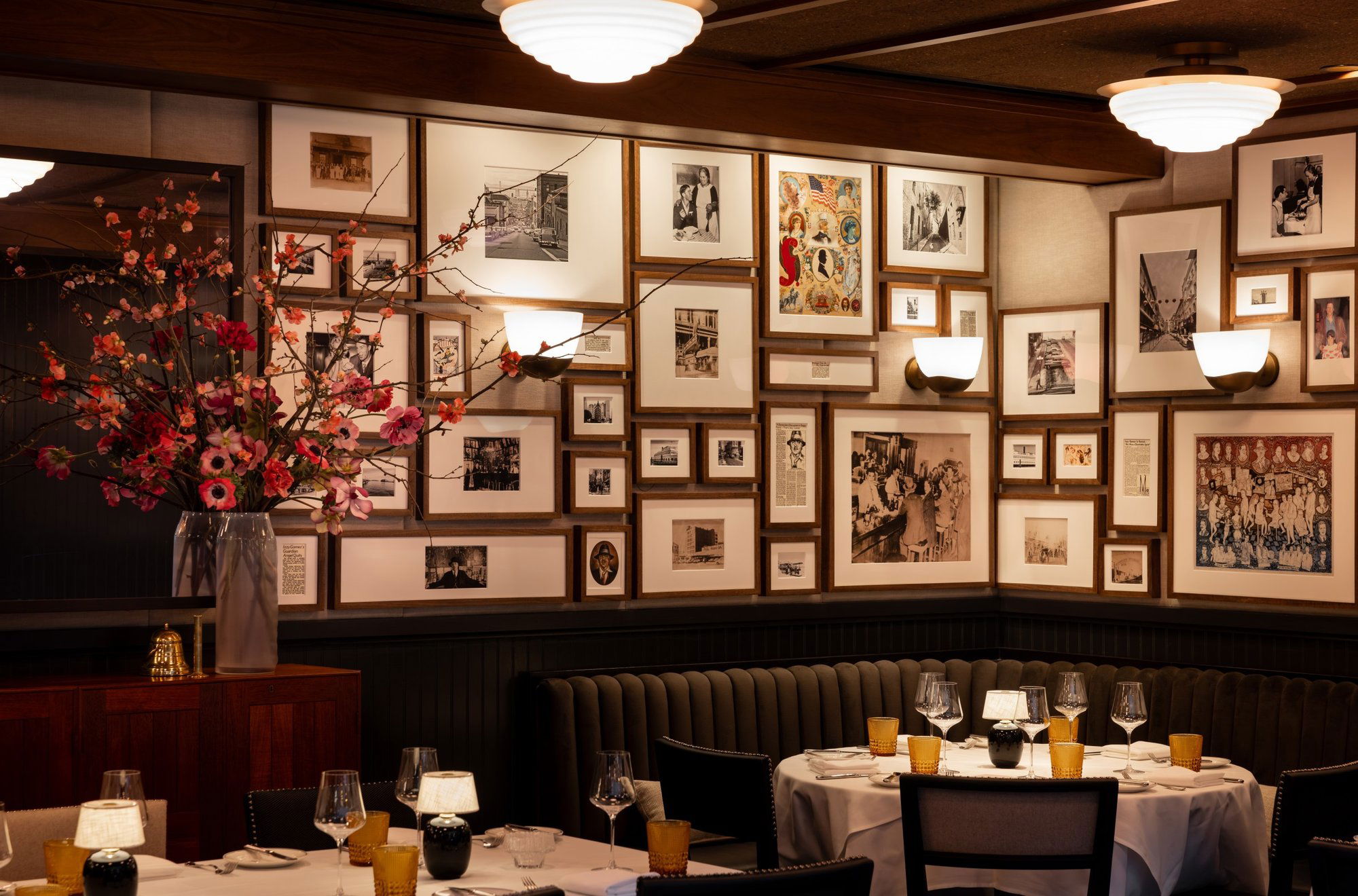 Izzy’s Steaks & Chops restaurant in San Francisco, United States