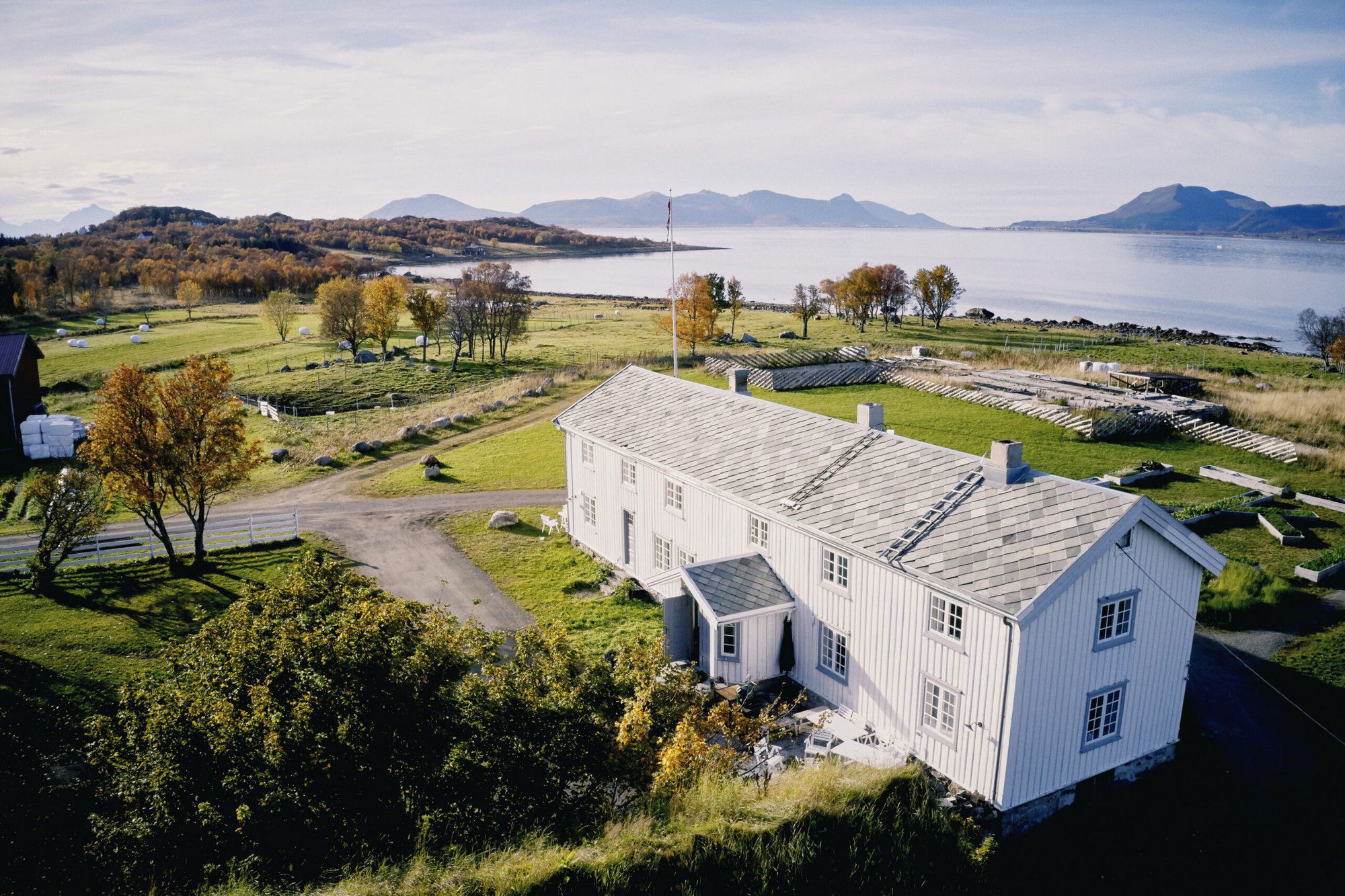 Kvitnes Gård restaurant in Kvitnes, Norway