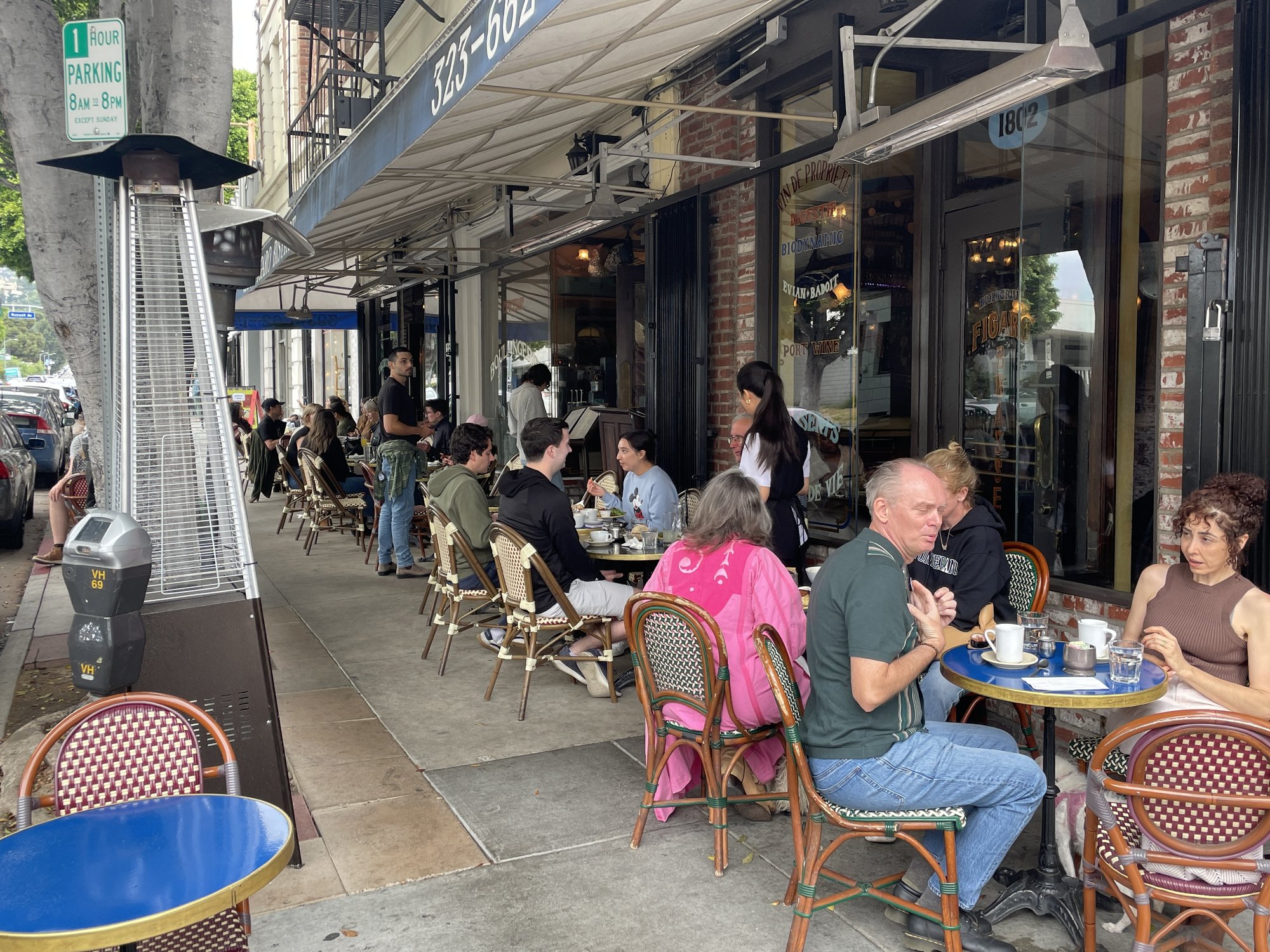 Figaro Bistrot restaurant in Los Angeles, United States