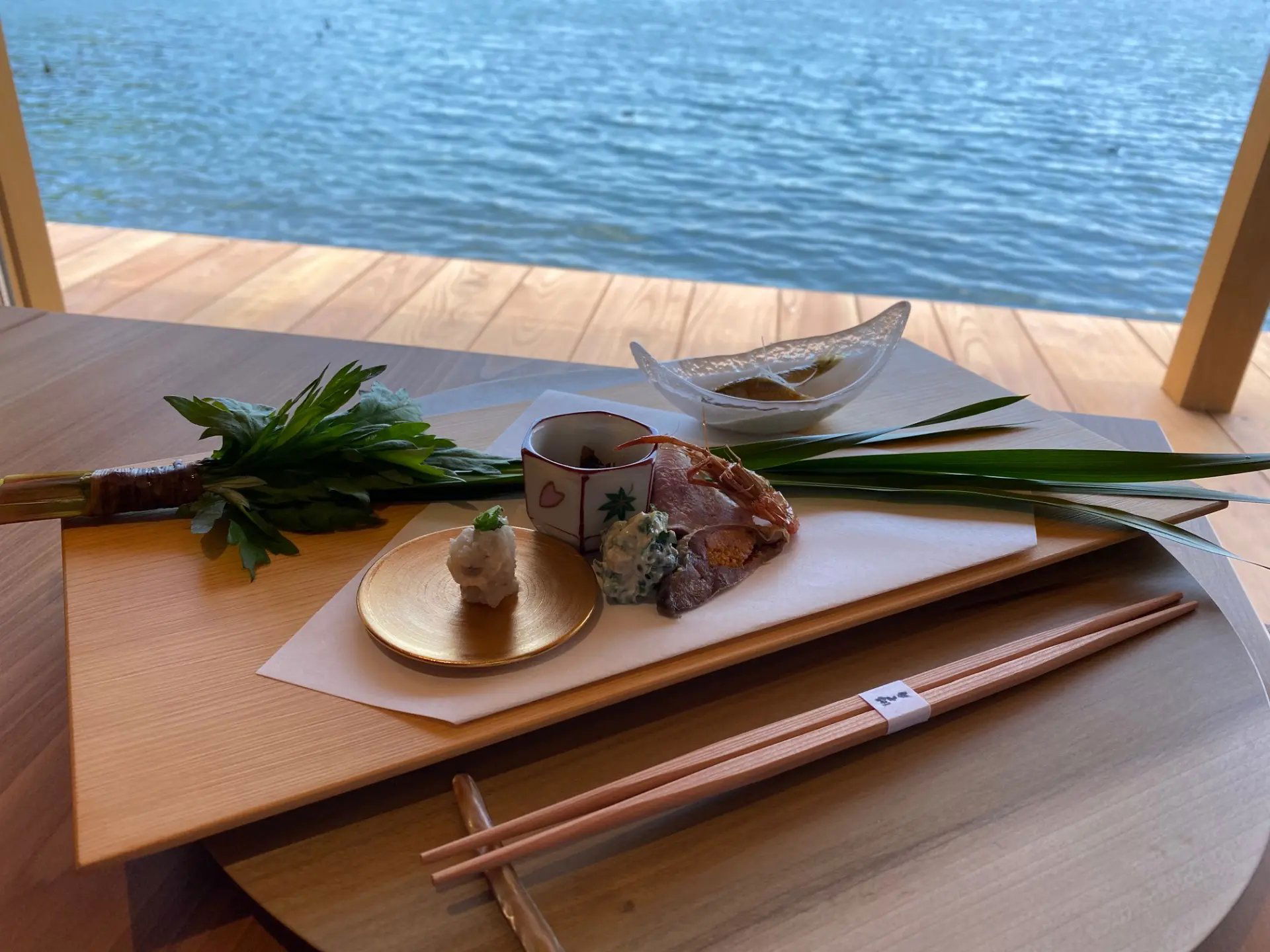 Korian, Restaurant in Takashima