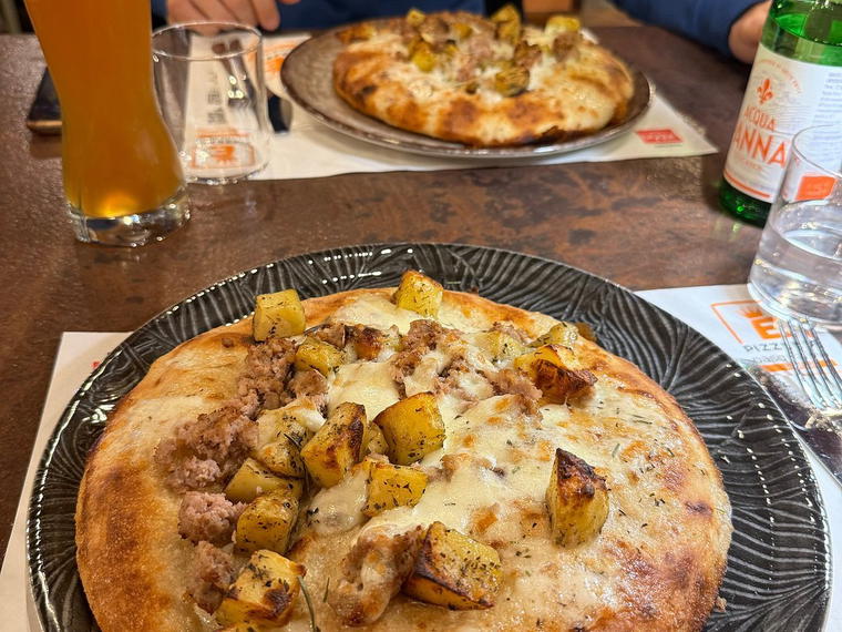 Pizzeria Élite Pasqualino Rossi, Alvignano, Italy