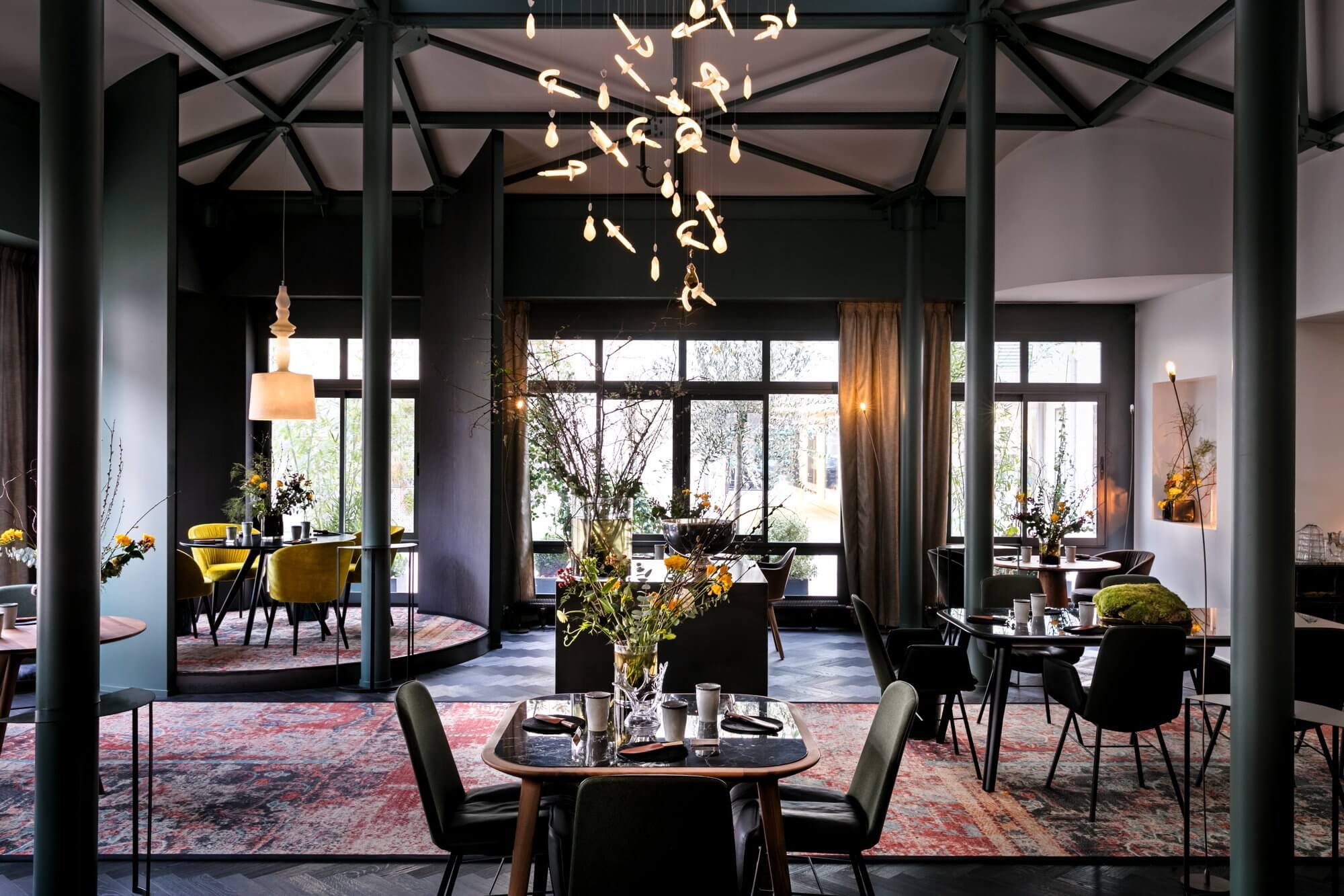 L'Ours restaurant in Vincennes, France