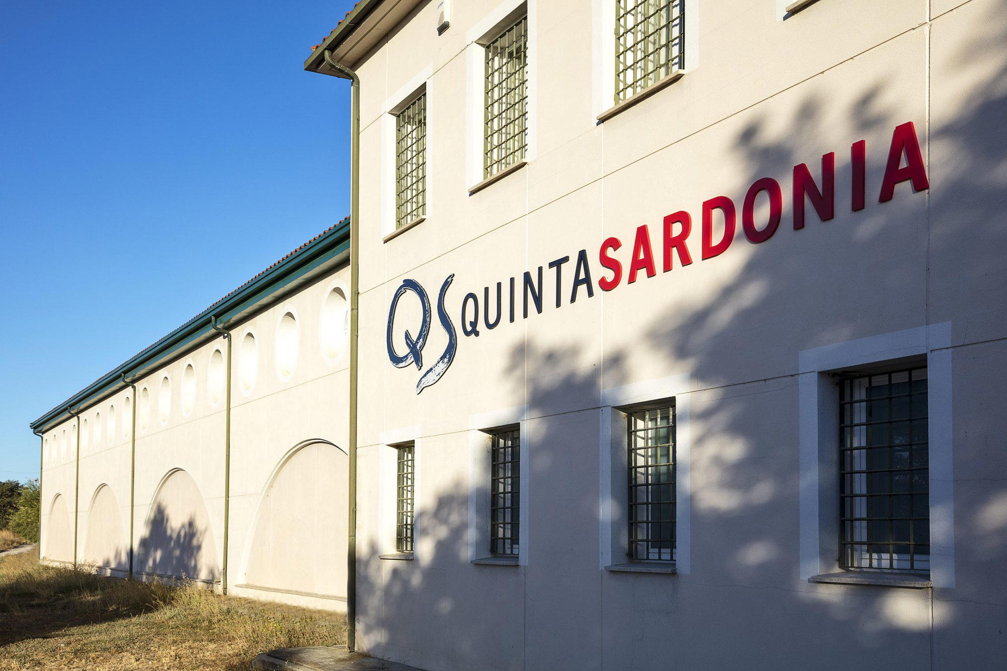 Quinta Sardonia winery in Sardón de Duero