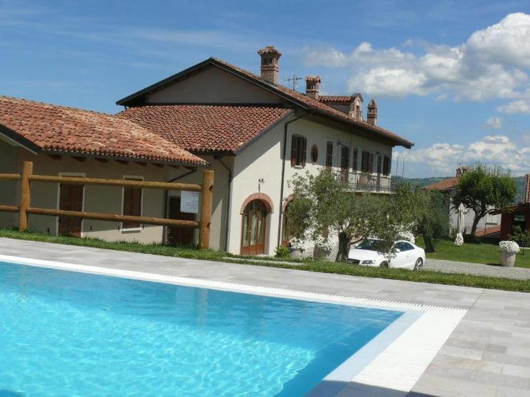 Azienda Agricola Alessandria Crissante, La Morra, Italy