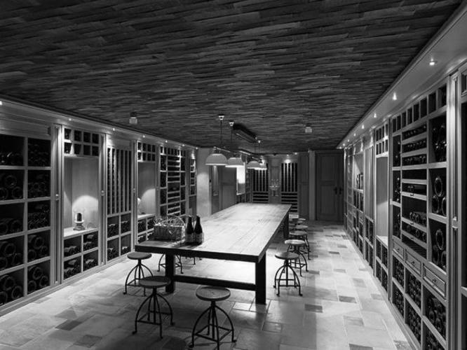 Domaine Perrot-Minot, Morey-Saint-Denis, France