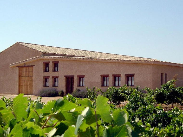 Bodegas Atalaya, Almansa, Spain