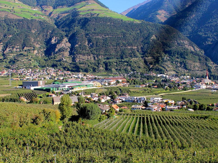 Befehlhof, Schlanders, Italy