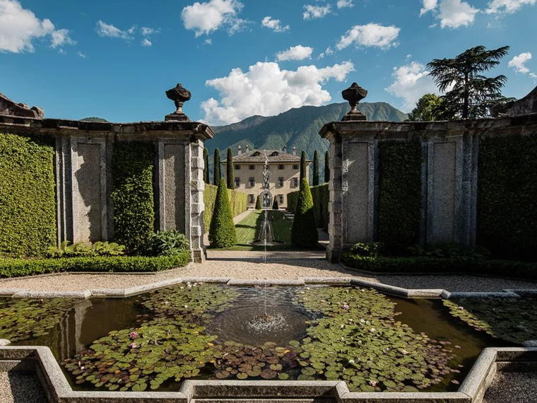 Arnaldo Rivera, Castiglione Falletto, Italy