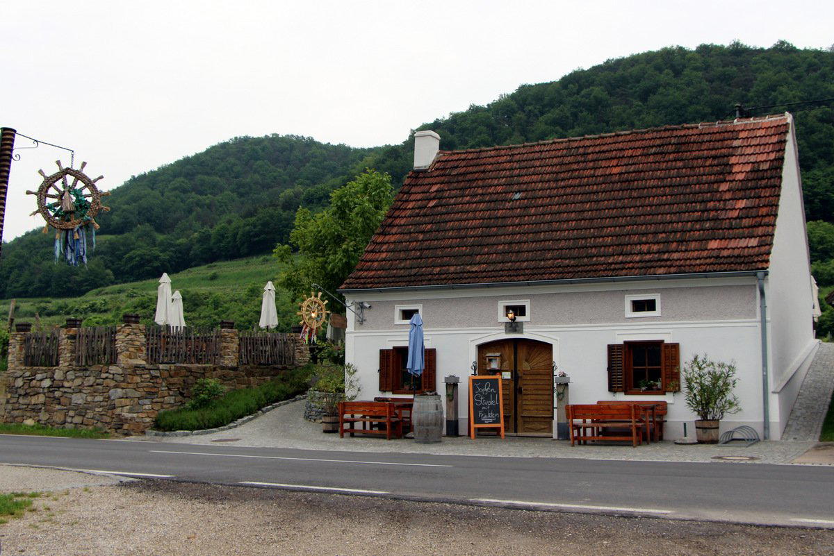Pulker's Heuriger winery in Ruhrsdorf, Austria
