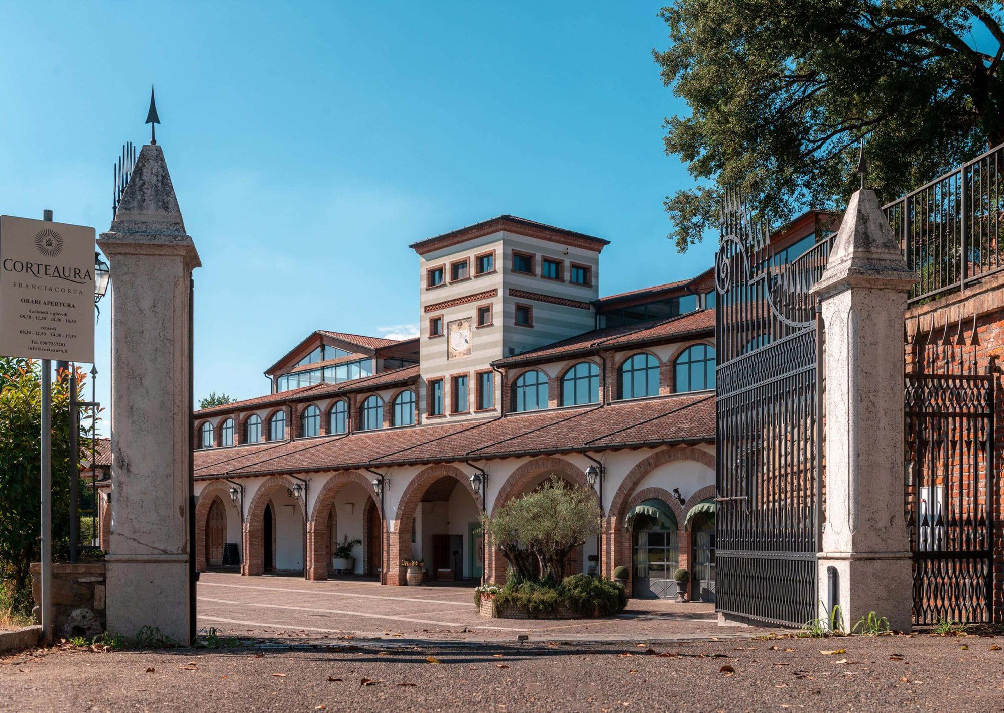 Corte Aura winery in Adro