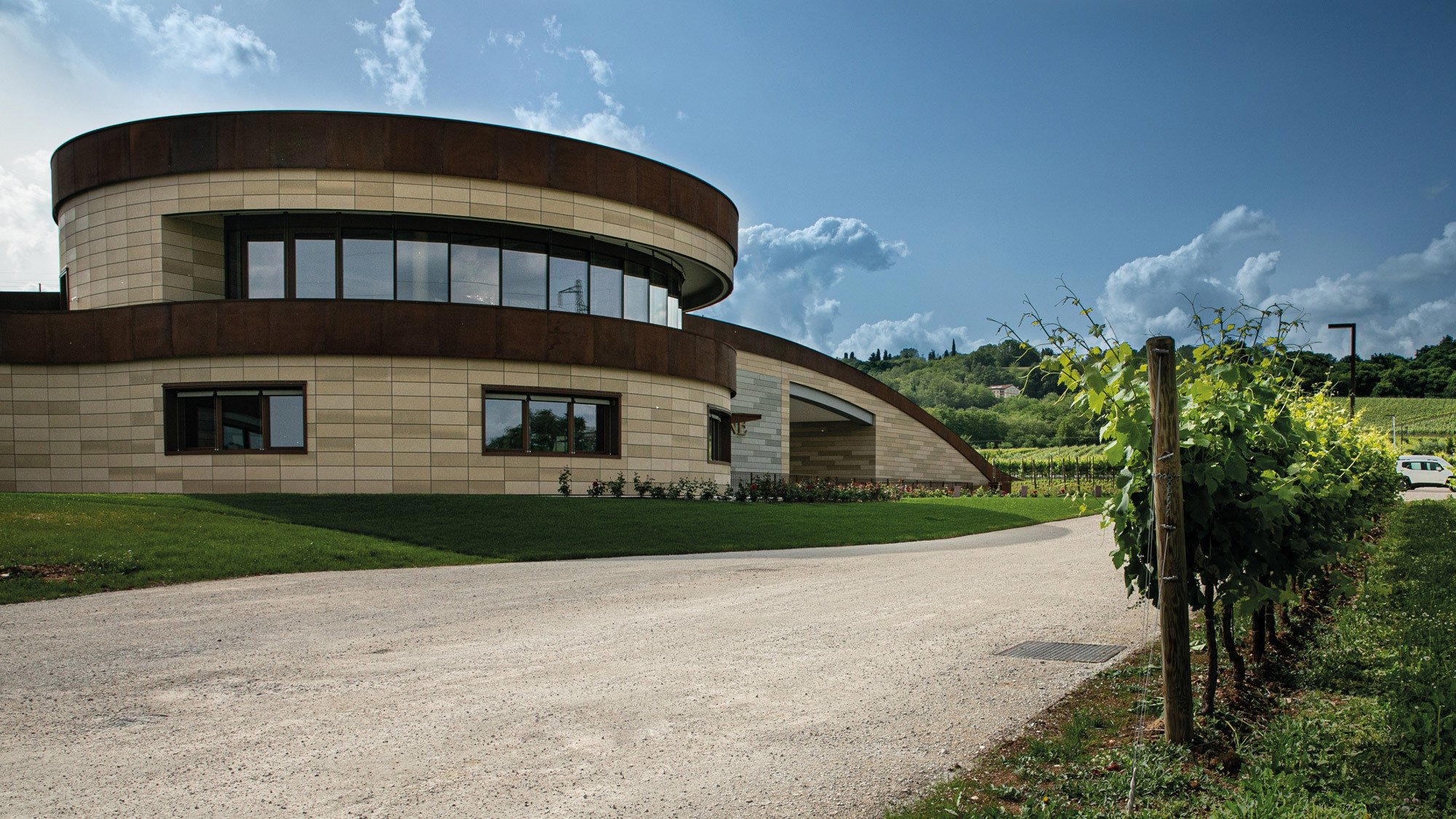 Giusti Wine, Nervesa Della Battaglia, Italy