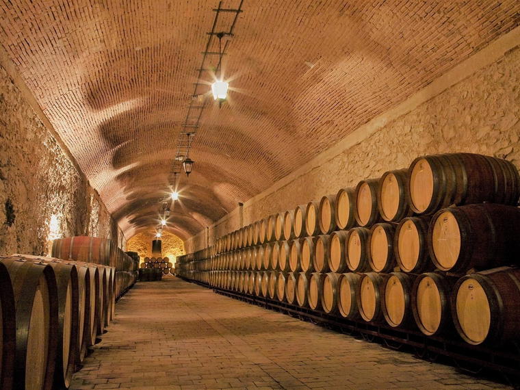 Bodegas Arúspide, Valdepenas Ciudad Real, Spain