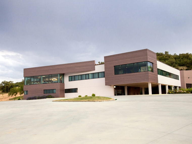Bodegas Traslascuestas, Valcavado De Roa, Spain
