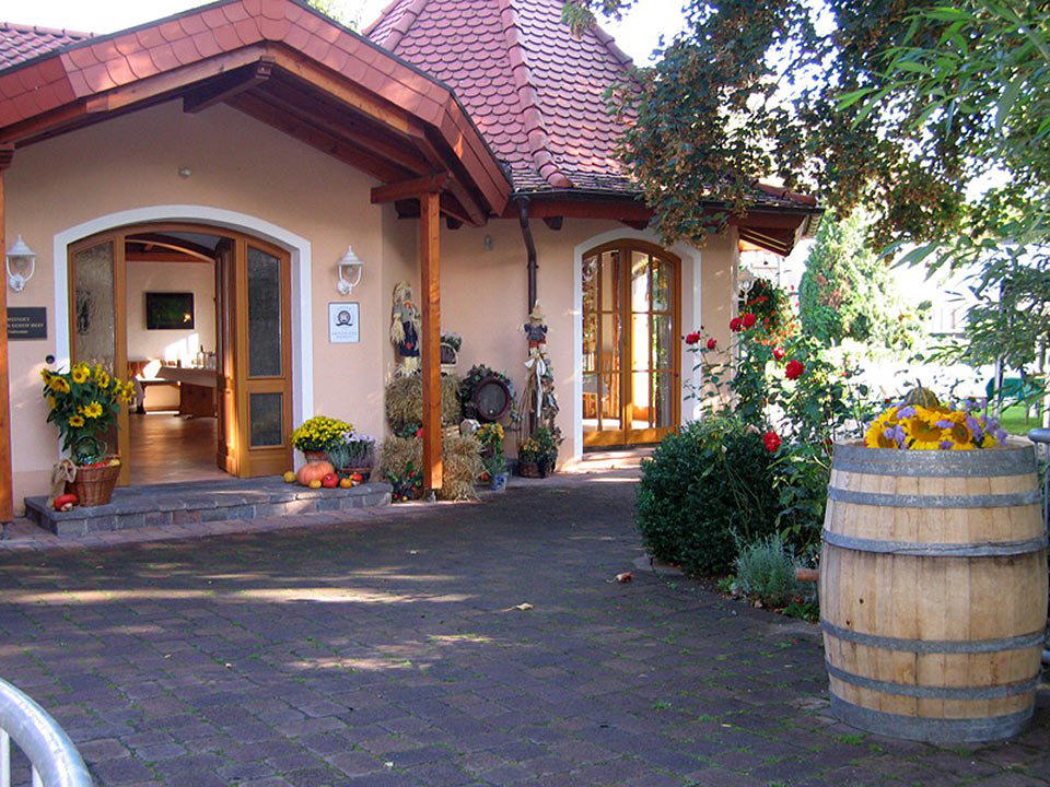 Weingut Georg Gustav Huff winery in Nierstein