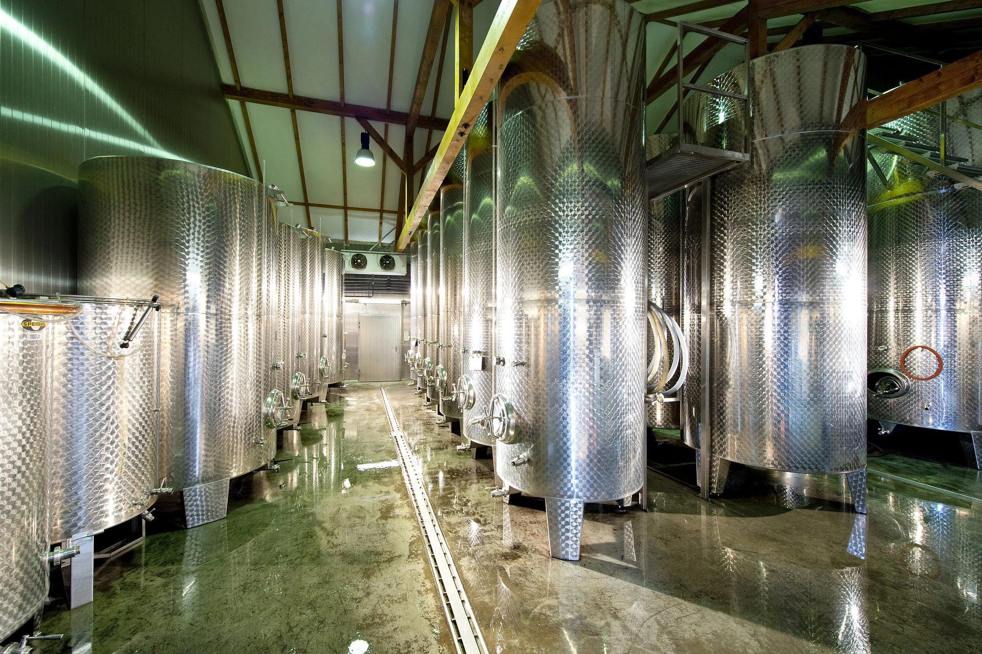 Weingut Josef Schmid winery in Stratzing