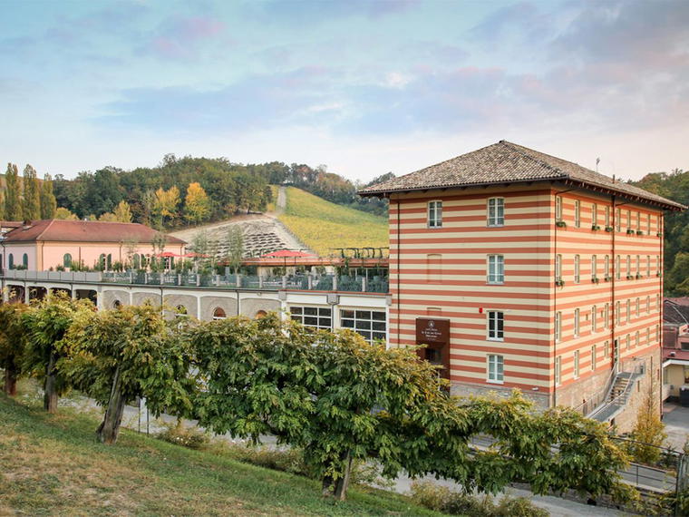 Casa E. di Mirafiore, Serralunga d'Alba, Italy