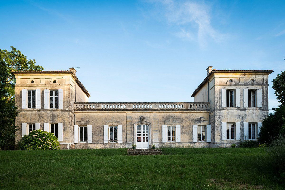 Château Carbonneau, Winery in Pessac Sur Dordogne