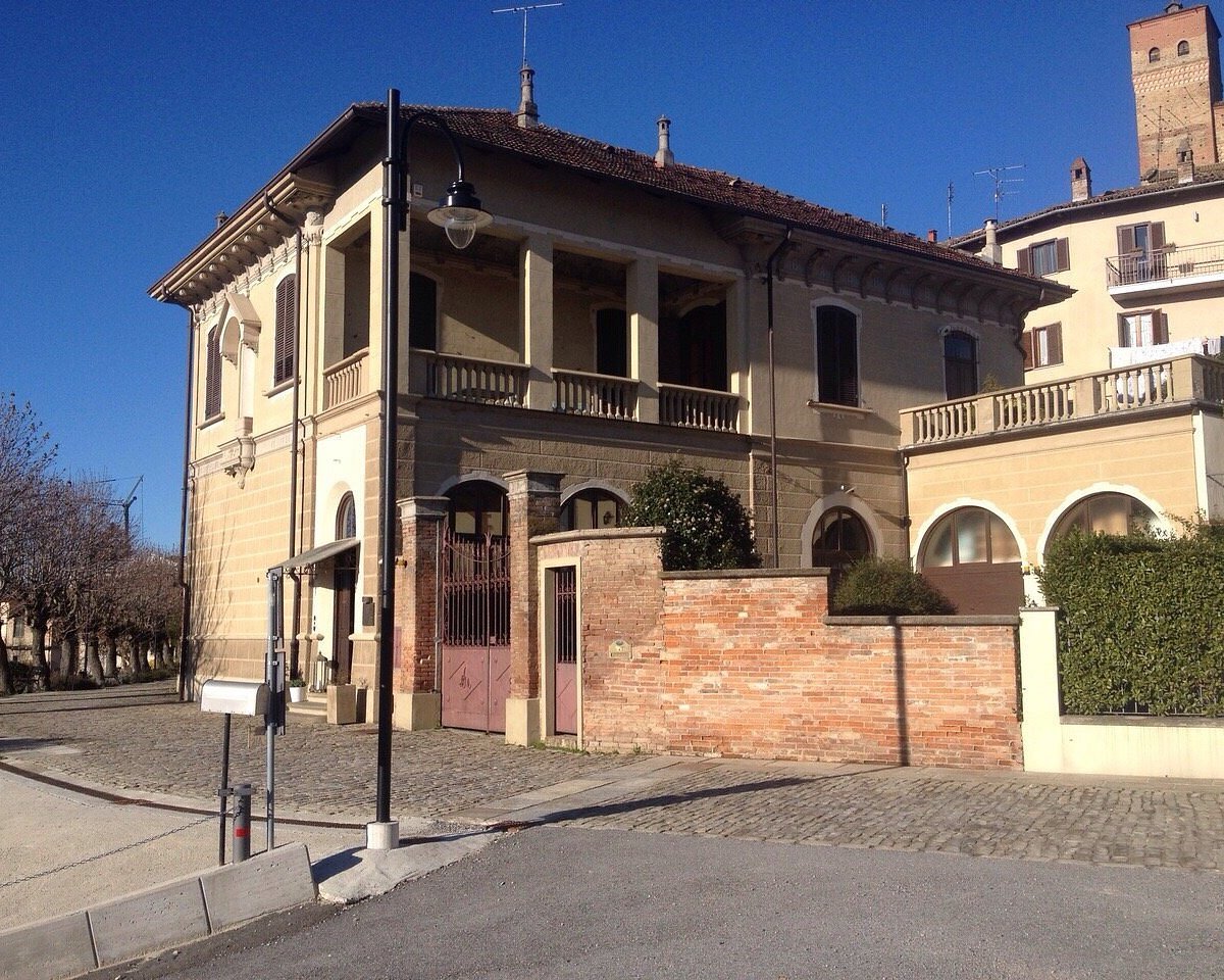 Azienda Agricola Sukula, Serralunga d'Alba, Italy