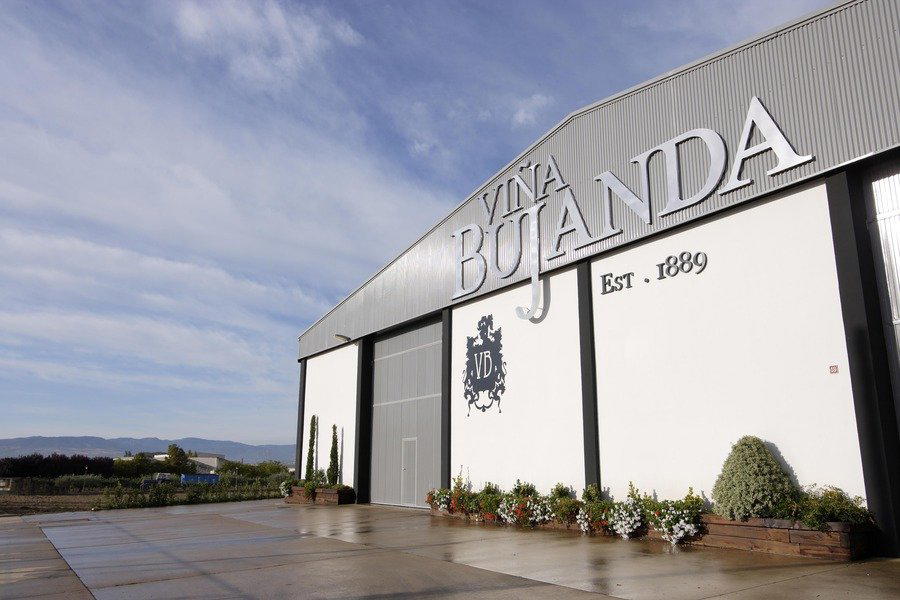 Viña Bujanda winery in Oyón